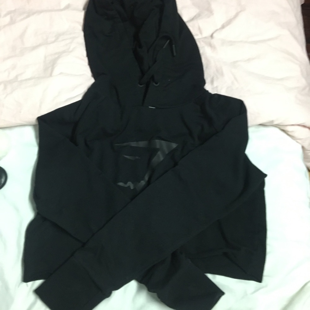 GYMSHARK CROPPED HOODIE